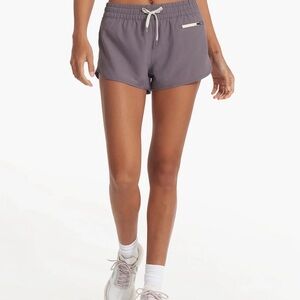 Vuori Women's Clementine Short 2.5”